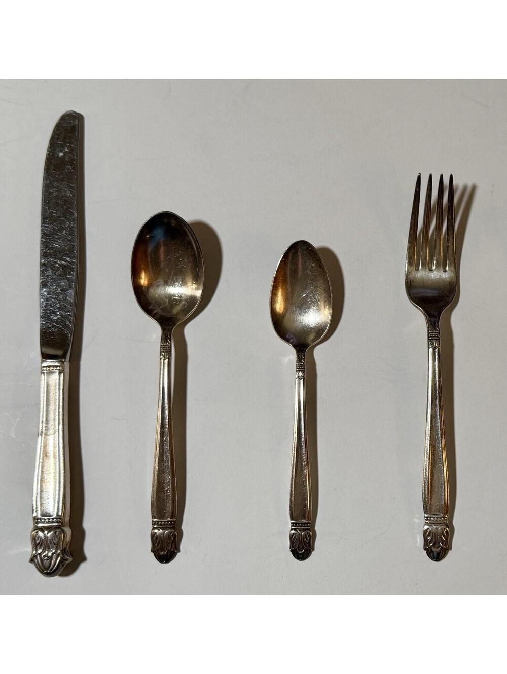 Holmes & Edwards Danish Princess Silverplate Flatware Set 4 Pieces 1938 IS